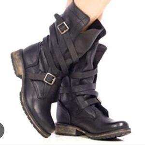 Steve Madden Bandit Black Leather Buckle Boots